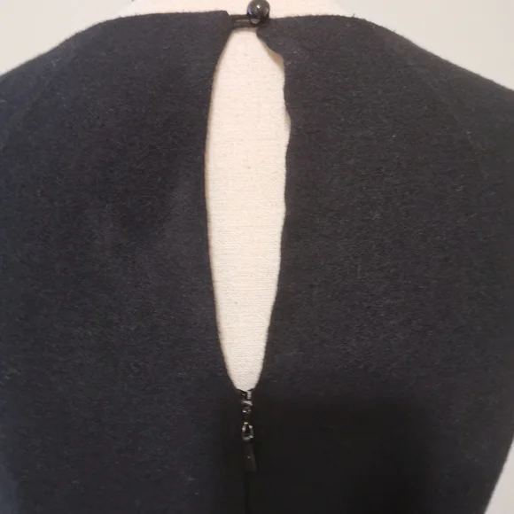 ❌SOLD❌ Banana Republic Little Black Dres - Picture 5 of 7